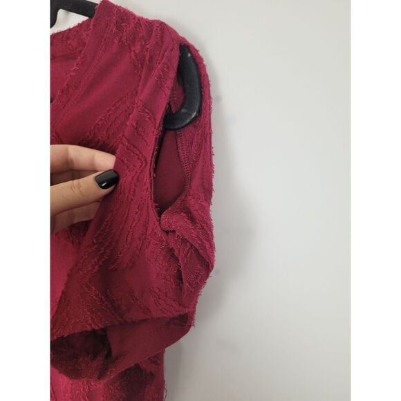 Peace & Pearls Blouse M Womens Red Short Cold Shoulder Sleeve V Neck Top - Picture 4 of 9